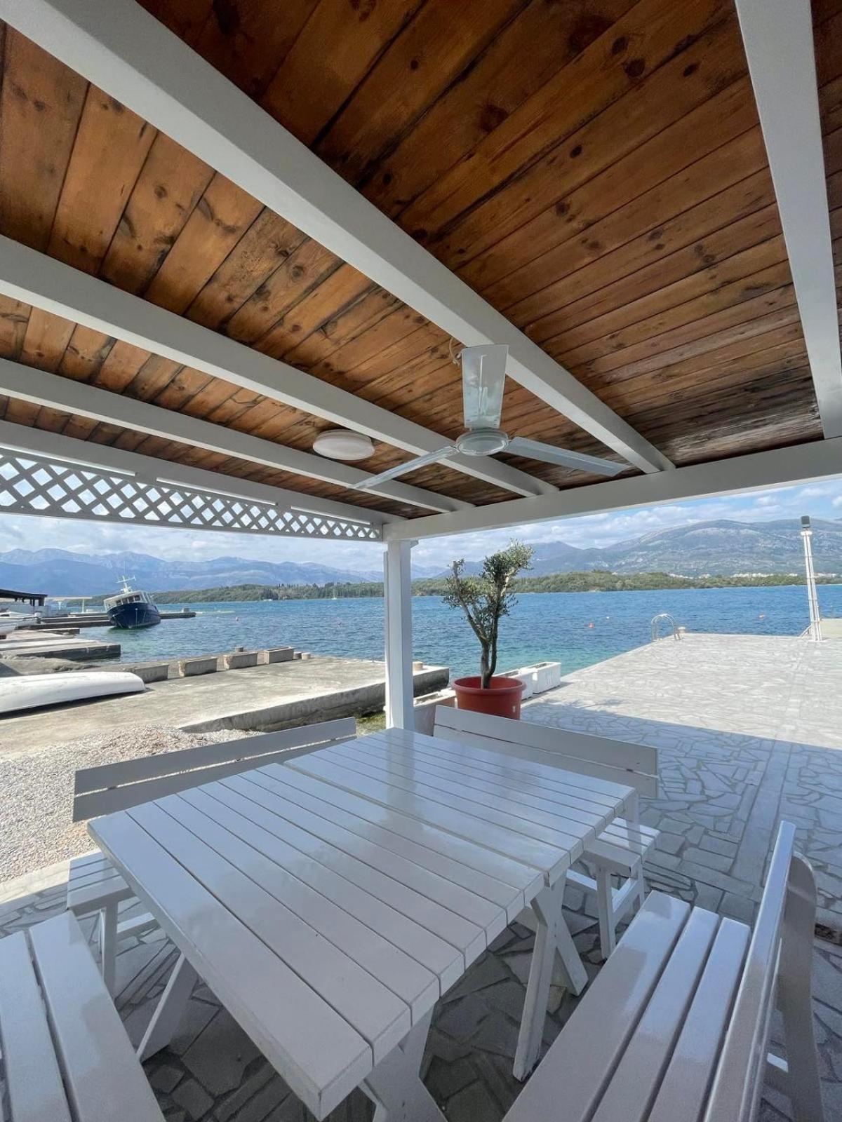 Apartments Kovinic Tivat Extérieur photo
