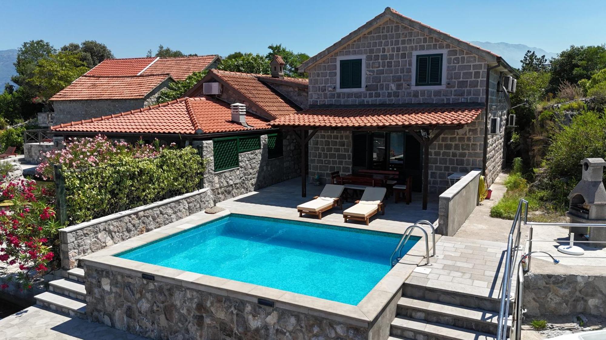 Apartments Kovinic Tivat Extérieur photo