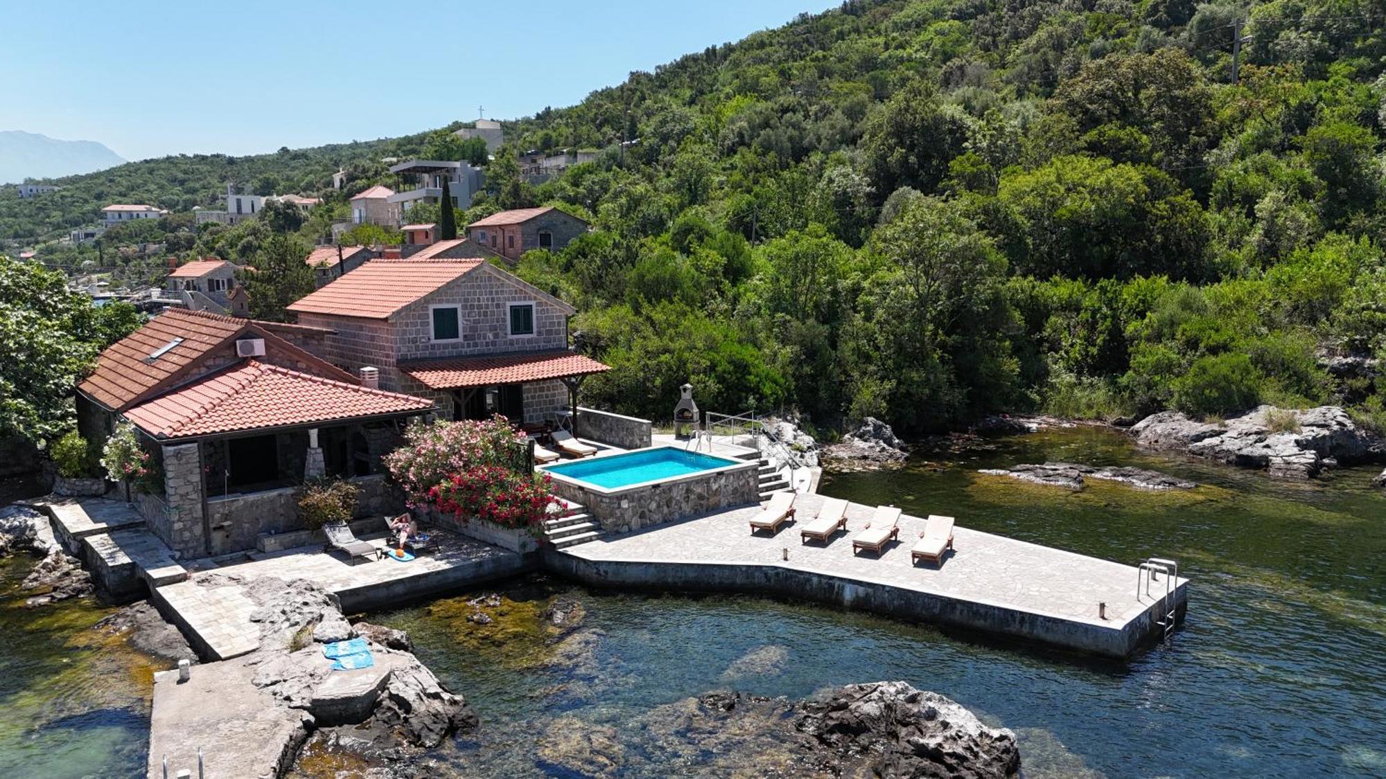 Apartments Kovinic Tivat Extérieur photo